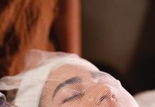 5 Facials to Try Now When it comes to a stand-out service, co-founder Valentina Hernandez-Botero points to the 70-minute Super Glow Facial