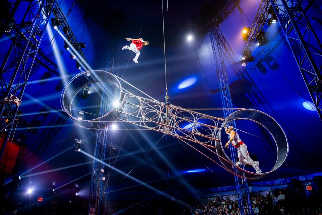 Duo Vanegas on the Wheel of Wonder. Photo courtesy of Circus Vazquez