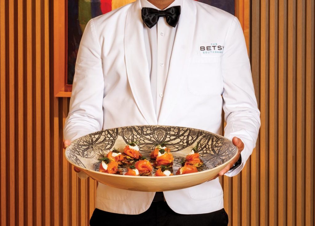 Smoked salmon with crème fraîche and Ossetra caviar