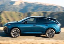 Glassy Smooth: Nissan Murano Platinum AWD The Nissan Murano Platinum AWD. Photo courtesy of Nissan