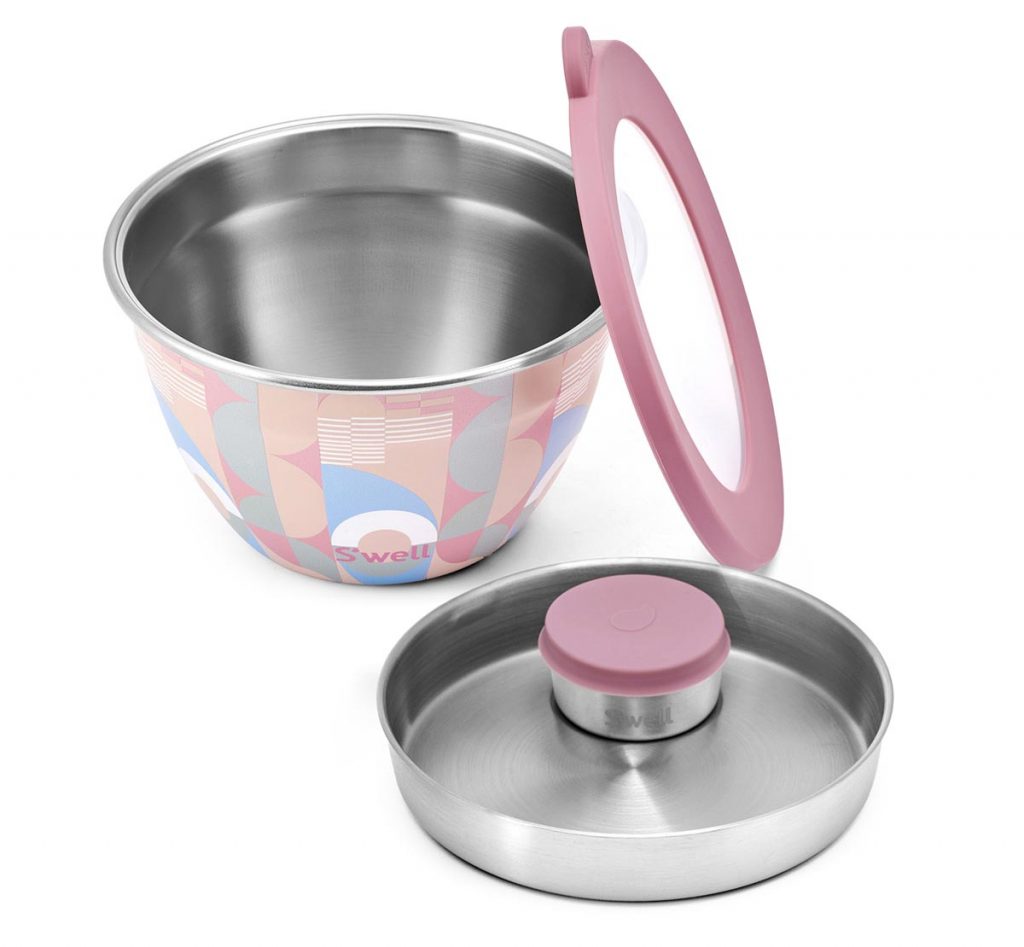 Salad bowl kit in Dusty Pink Daydream. Photo courtesy of S'well
